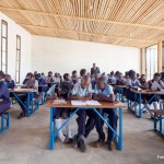Holzkonstruktion Schule Afrika innen